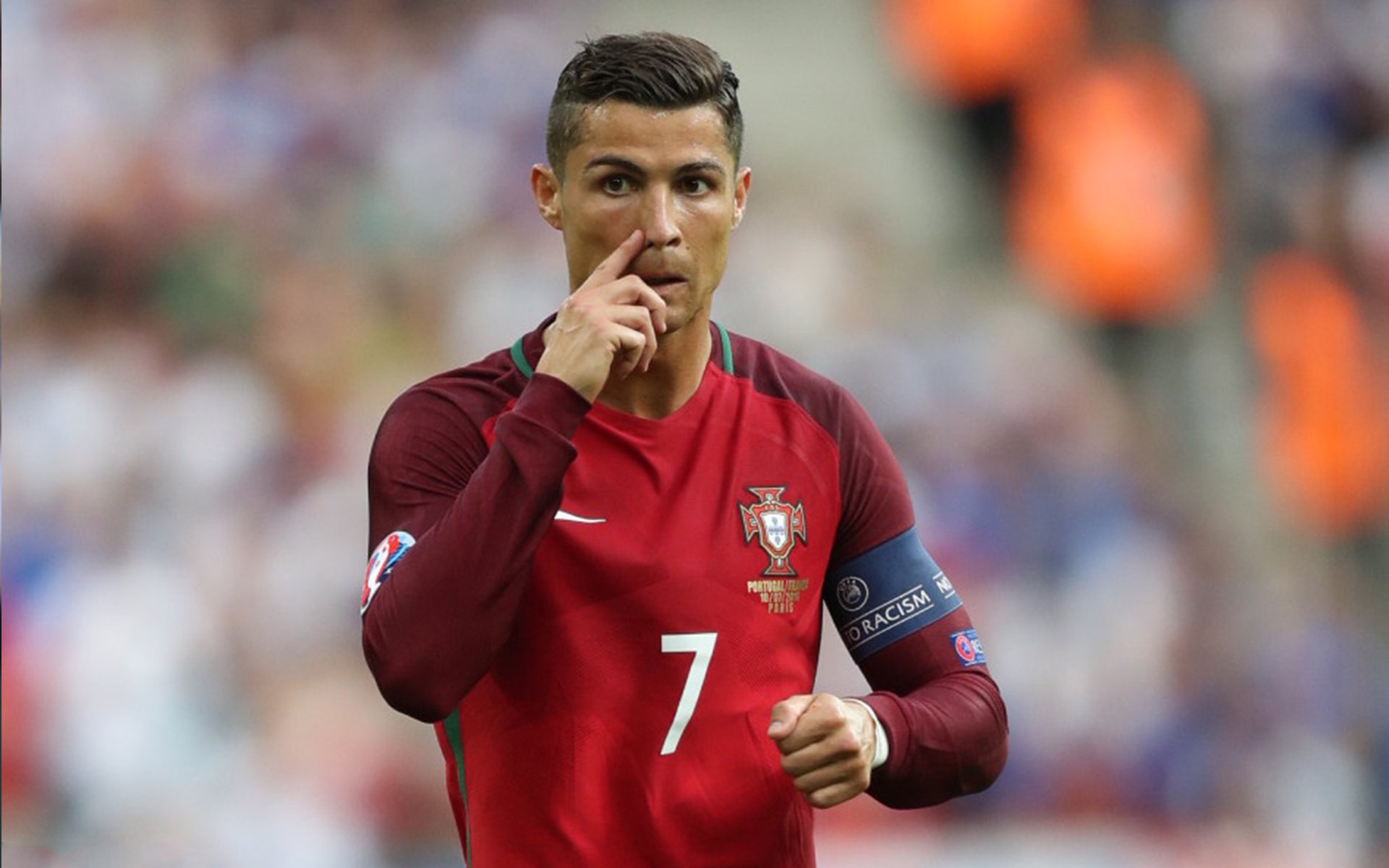 NBA总决赛激战正酣，勇士队逆转取胜扳平大比分